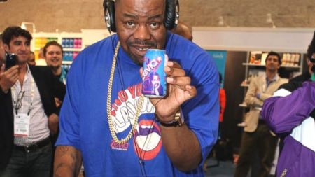 Biz Markie poses a picture with Zevia, his weight loss secret.